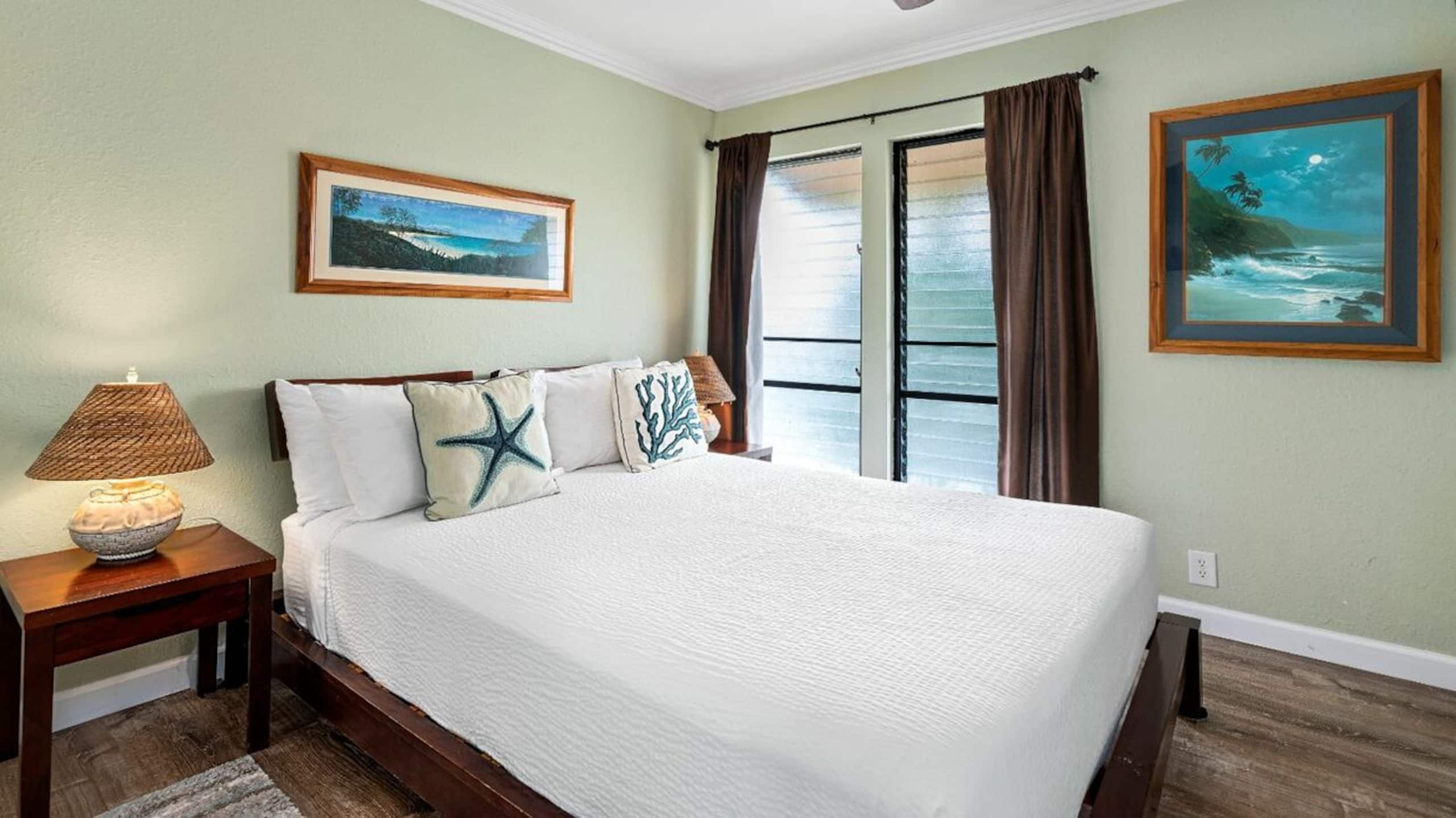 Condo in Kailua-Kona · ★4.4 · 2 bedrooms · 3 beds · 2 baths - Image 13