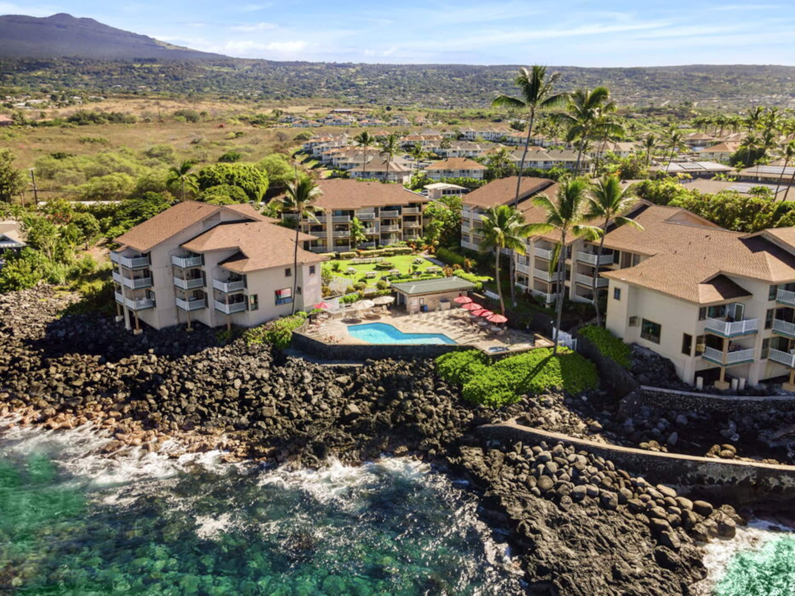 Condo in Kailua-Kona · ★4.4 · 2 bedrooms · 3 beds · 2 baths - Image 26