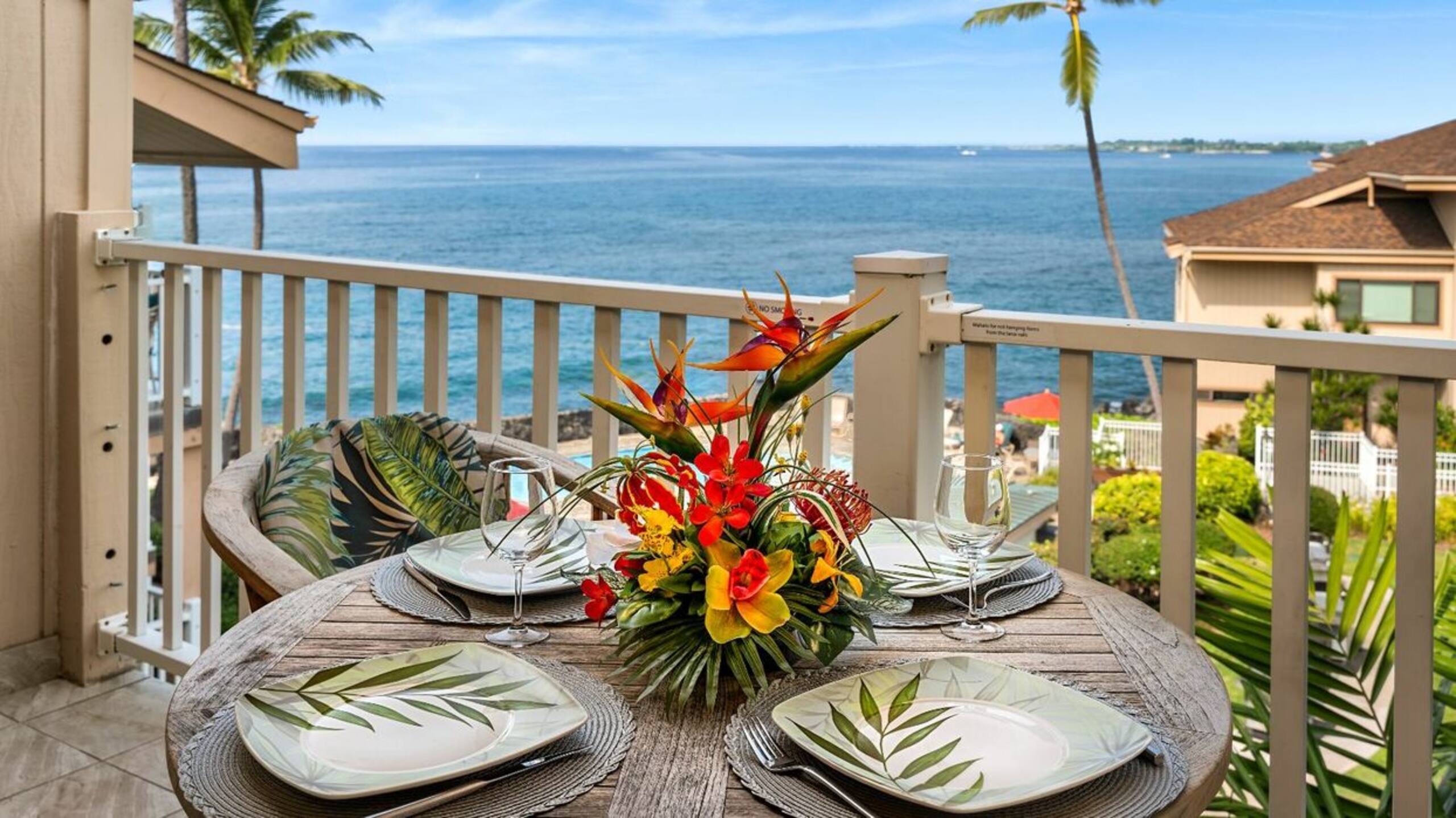 Condo in Kailua-Kona · ★4.4 · 2 bedrooms · 3 beds · 2 baths - Image 1