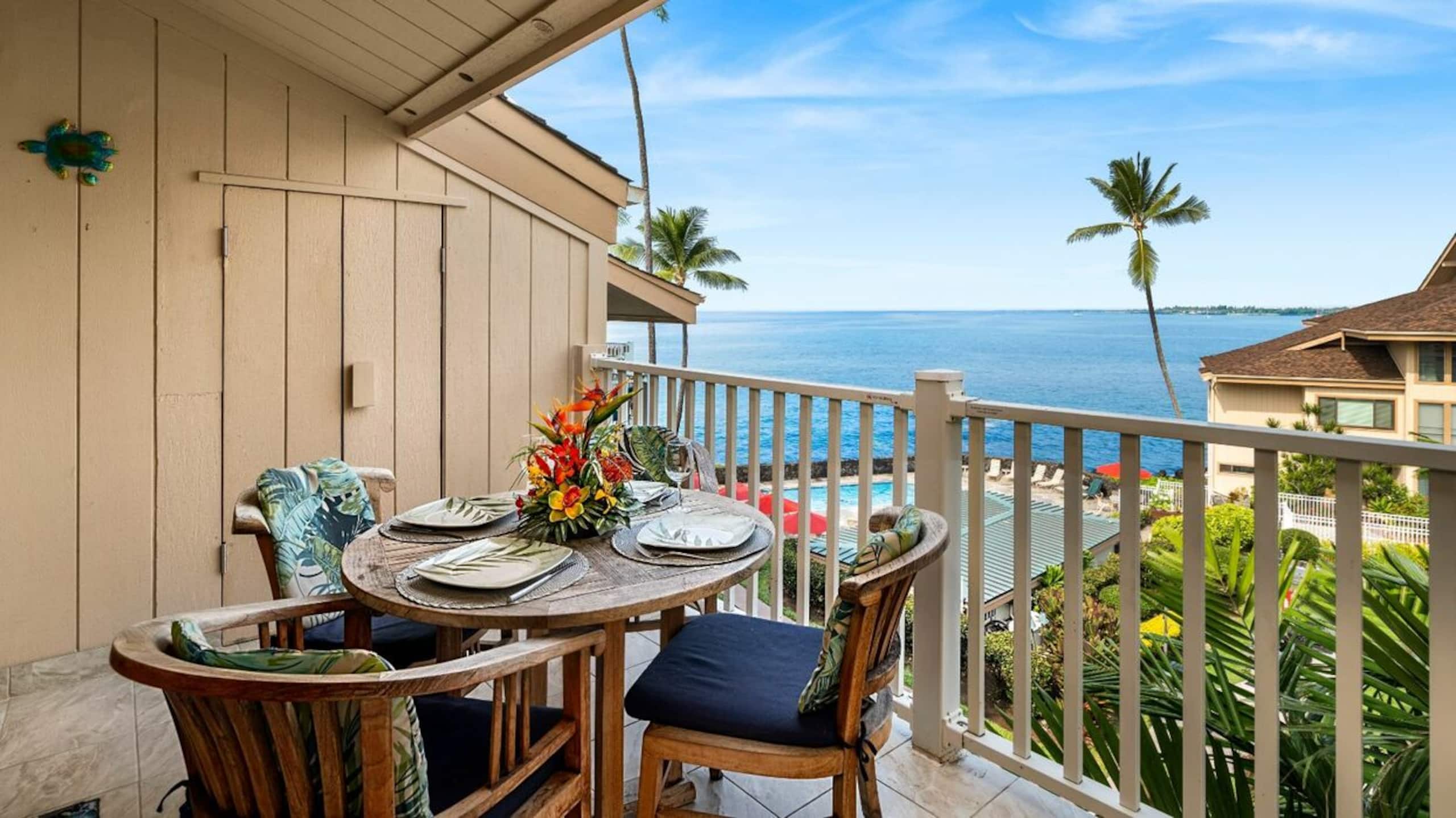 Condo in Kailua-Kona · ★4.4 · 2 bedrooms · 3 beds · 2 baths - Image 19