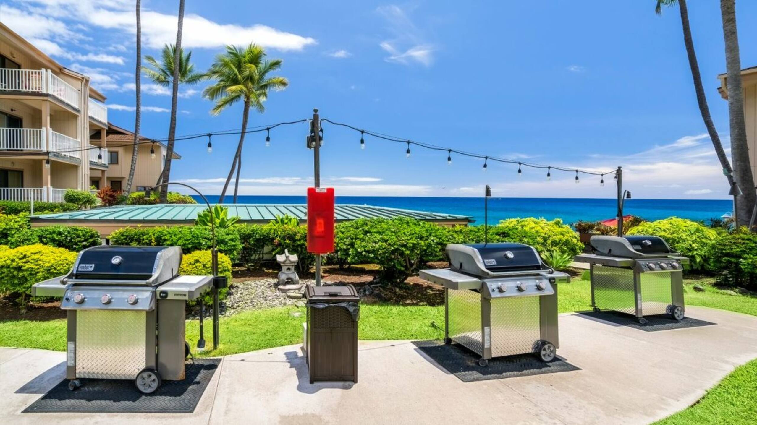 Condo in Kailua-Kona · ★4.4 · 2 bedrooms · 3 beds · 2 baths - Image 31