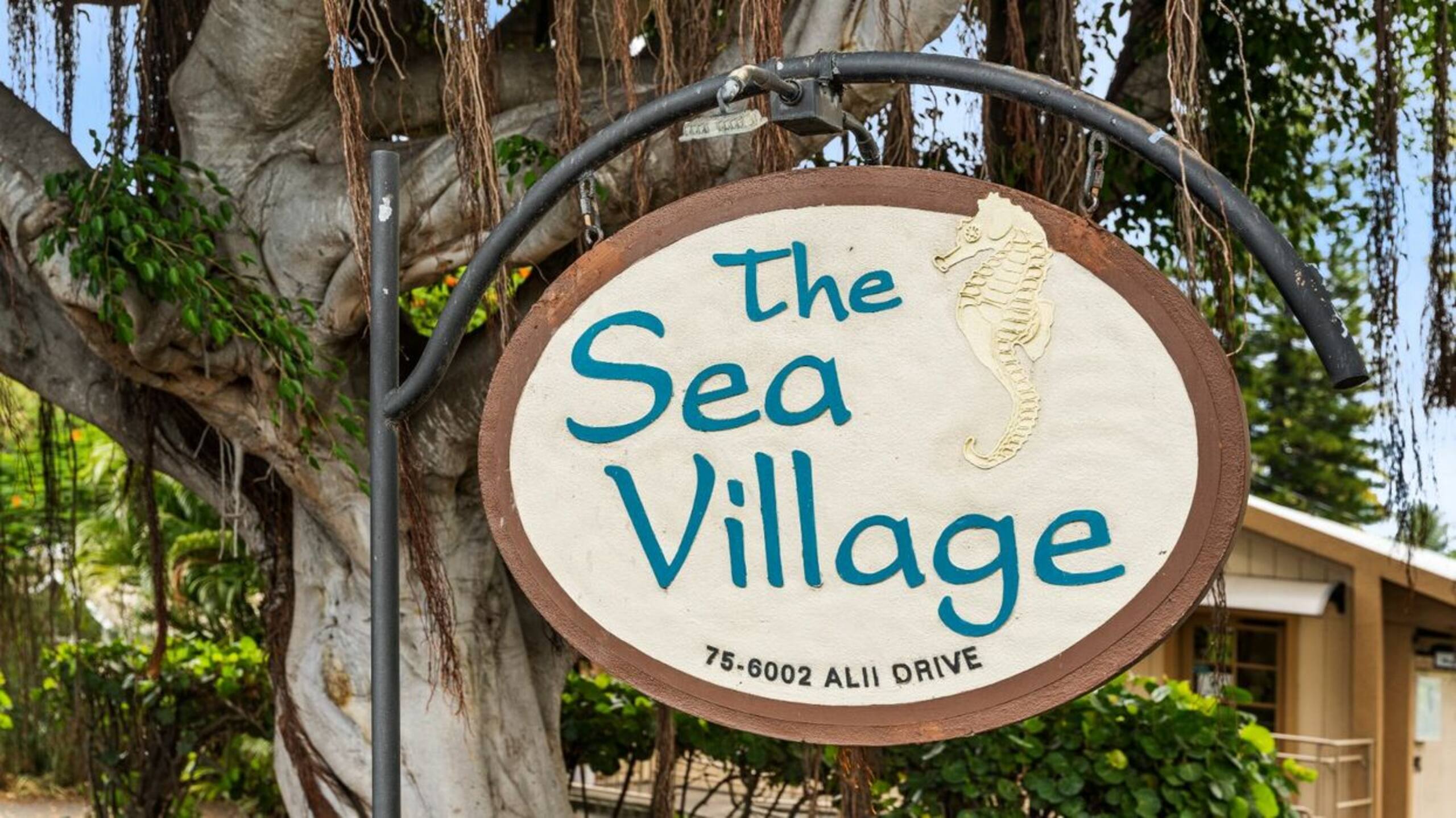 Condo in Kailua-Kona · ★4.4 · 2 bedrooms · 3 beds · 2 baths - Image 24