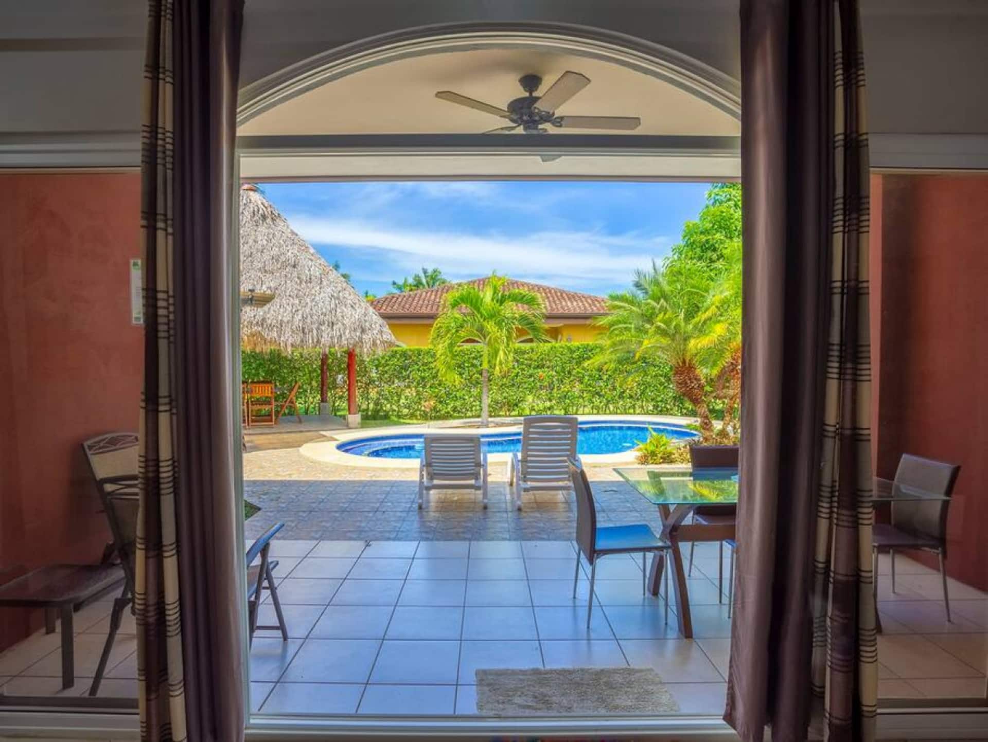Casa Oasis - Beachside home with Private Pool — photo 2