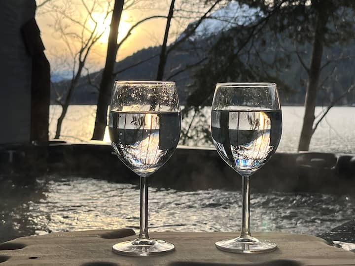 Lake Entiat Vacation Rentals with an EV Charger Washington, United States Airbnb