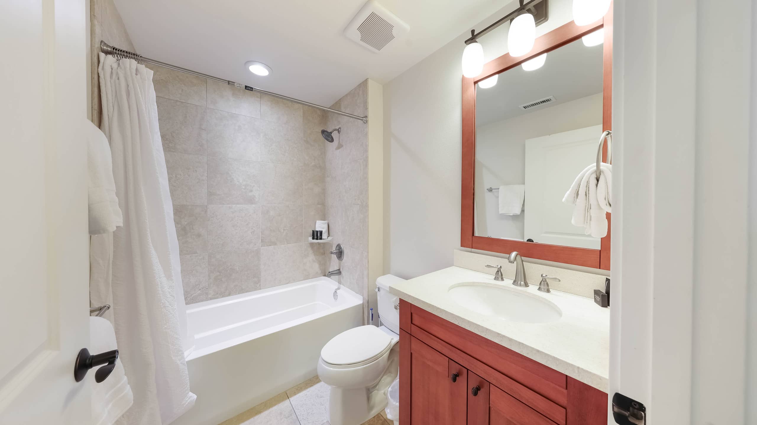 Home in Koloa · ★4.86 · 3 bedrooms · 5 beds · 3 shared baths - Image 18