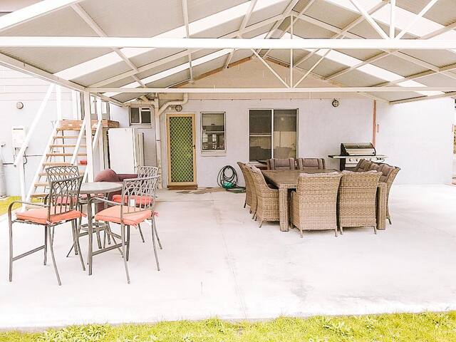 Family Tides- only a stone’s throw to the Lancelin gallery image 3