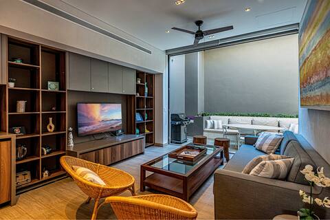 2-BR Condo @ Cabo Marina +Private Jacuzzi & Grill!