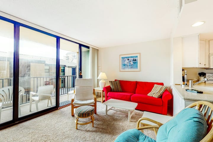Sea Colony Second Fl Condo - Gym Tennis Elevator - Bethany Beach, DE