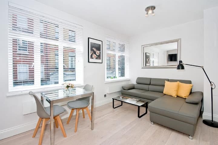 F1G Un letto con divano letto nel cuore di Soho - Appartamenti in affitto a  Londra, Regno Unito - Airbnb