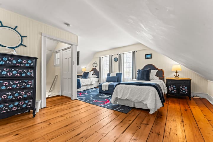 חדר שינה 2: חדר הצוות, קומה 2.