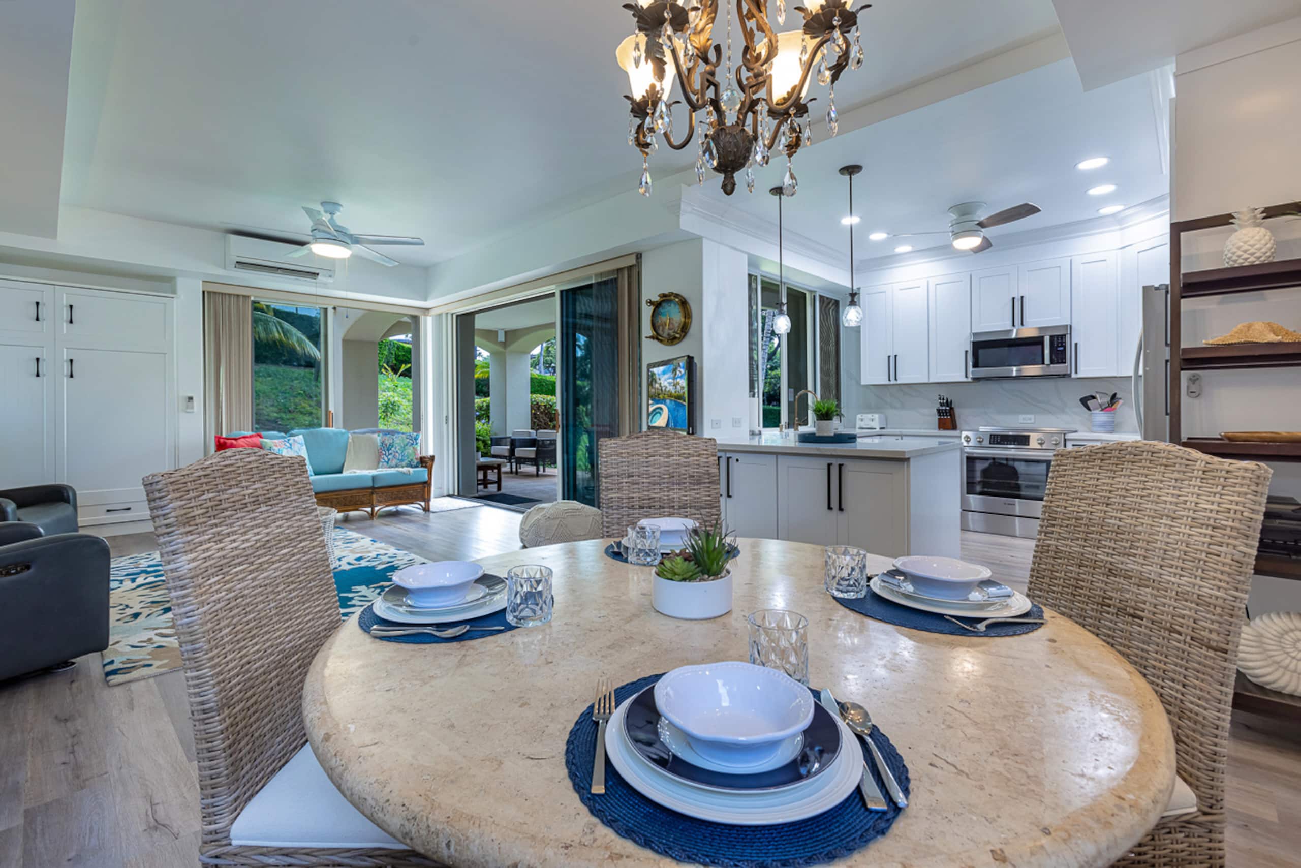 Condo in Kihei · ★4.92 · 1 bedroom · 2 beds · 2 baths - Image 12