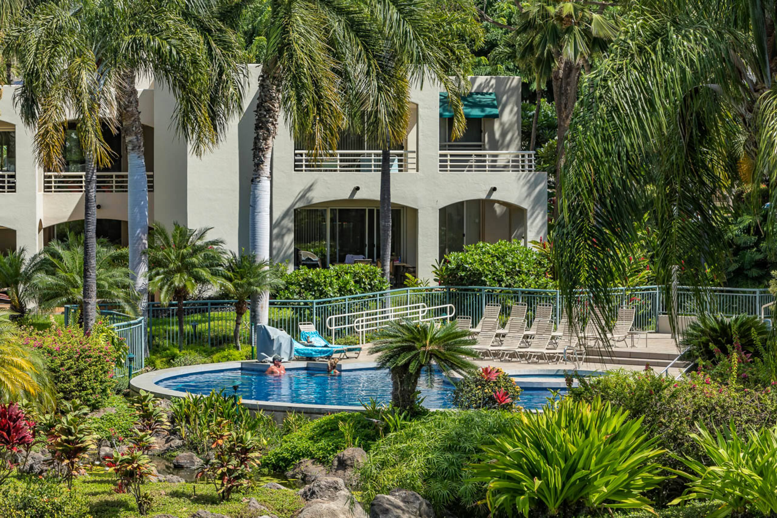 Condo in Kihei · ★4.92 · 1 bedroom · 2 beds · 2 baths - Image 37