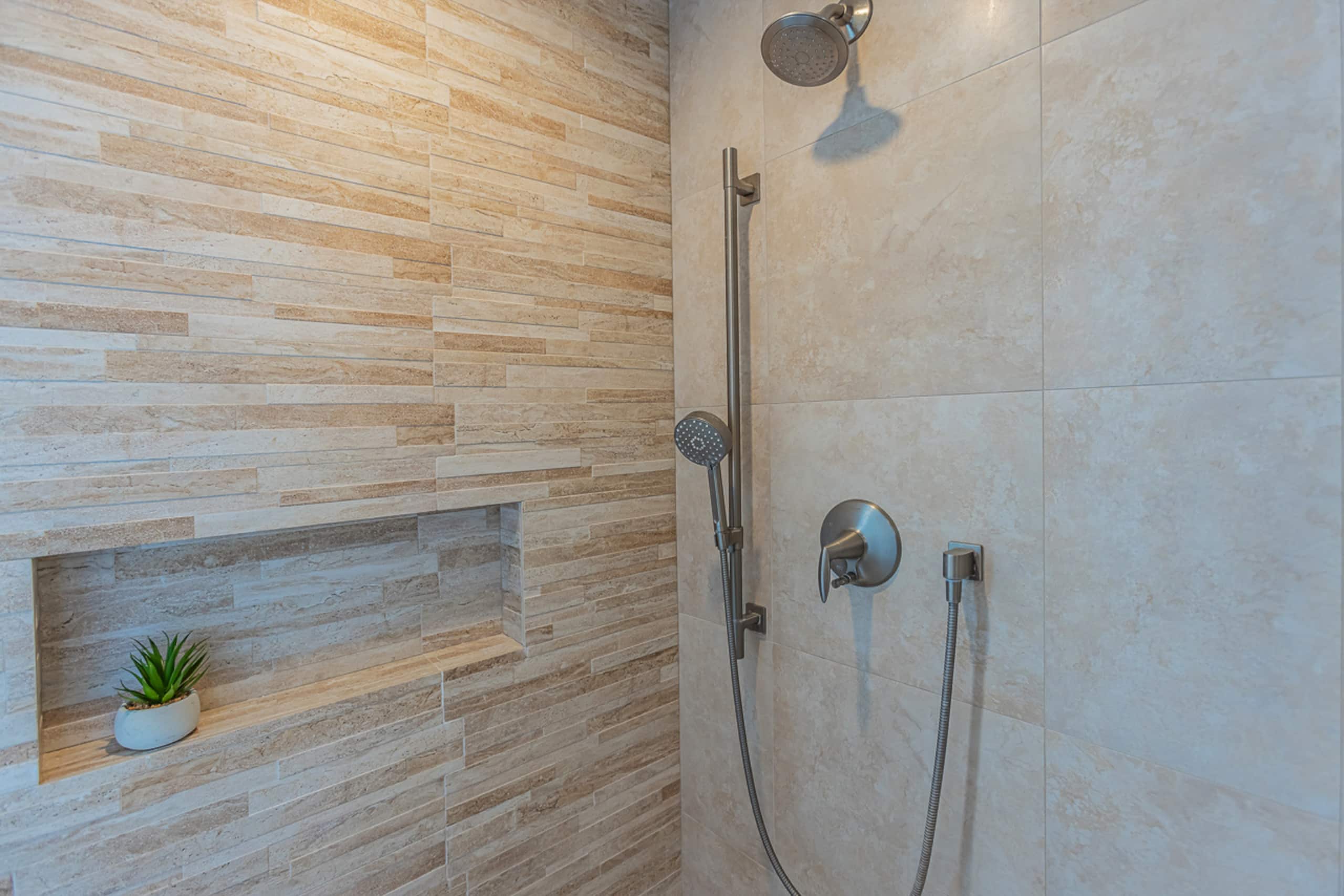 Condo in Kihei · ★4.92 · 1 bedroom · 2 beds · 2 baths - Image 21