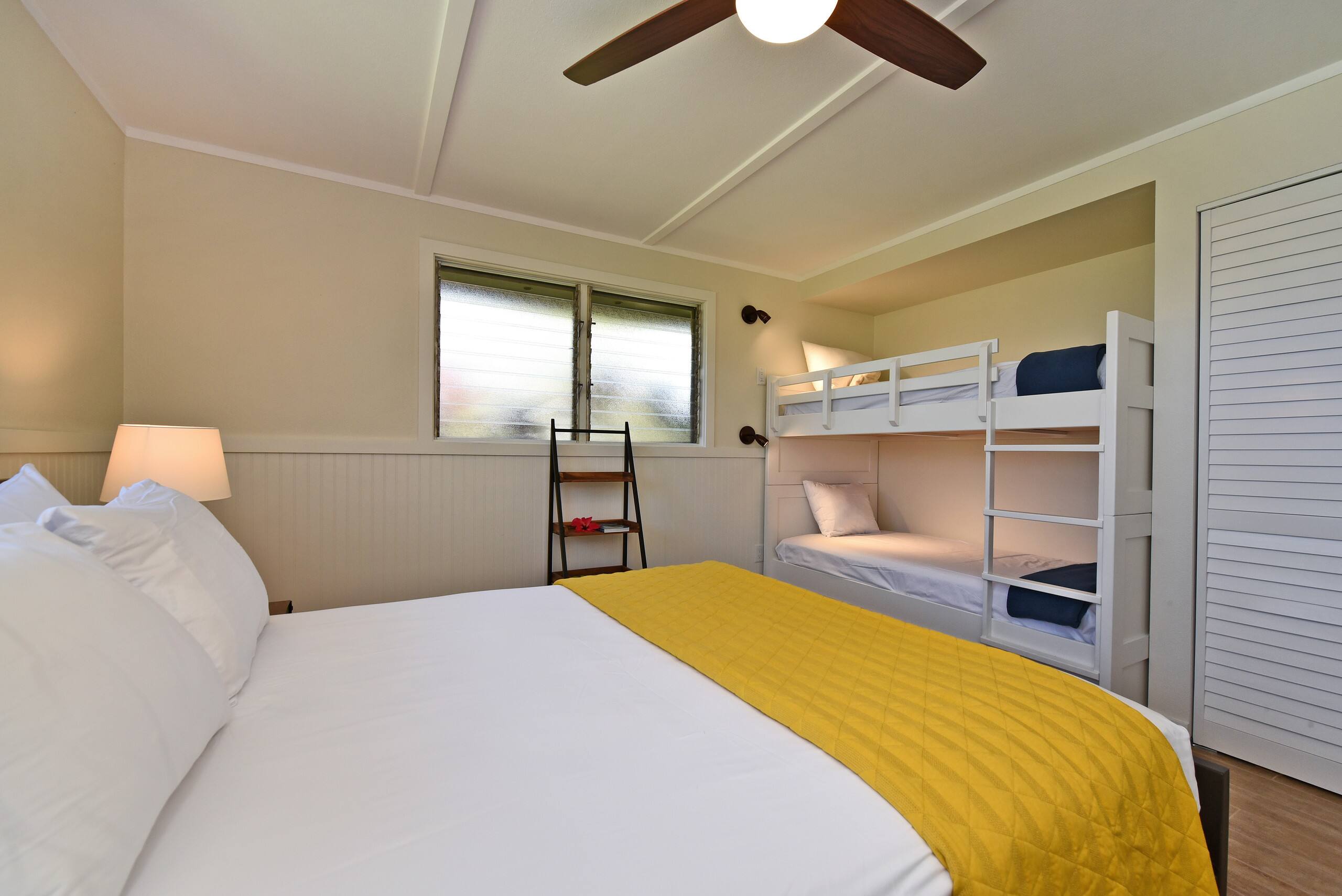 Home in Lahaina · ★4.95 · 2 bedrooms · 4 beds · 2 baths - Image 12