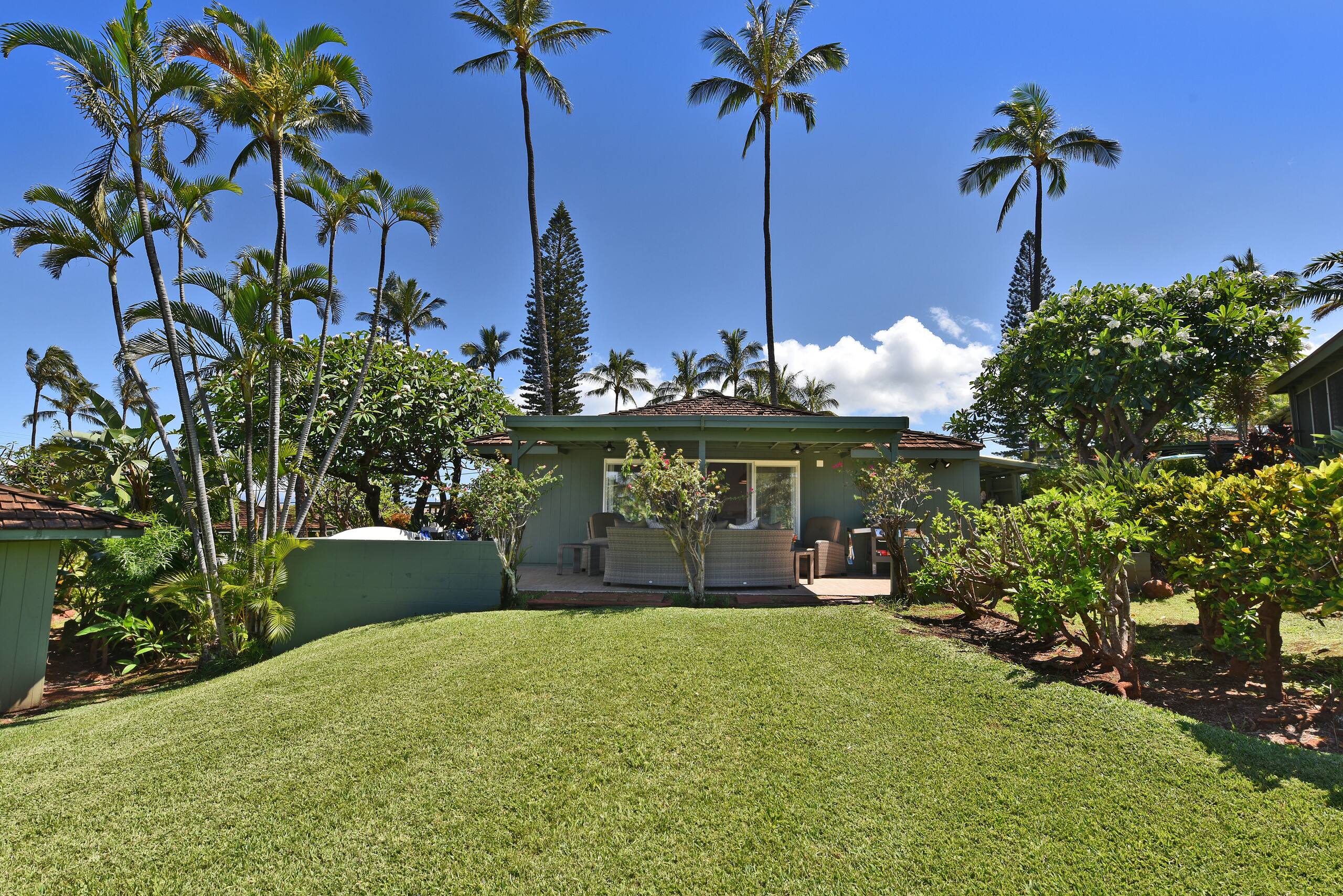 Home in Lahaina · ★4.95 · 2 bedrooms · 4 beds · 2 baths - Image 30