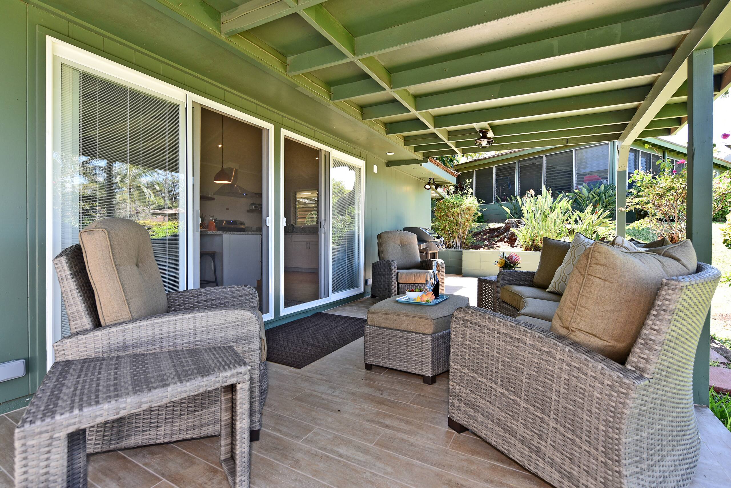 Home in Lahaina · ★4.95 · 2 bedrooms · 4 beds · 2 baths - Image 26