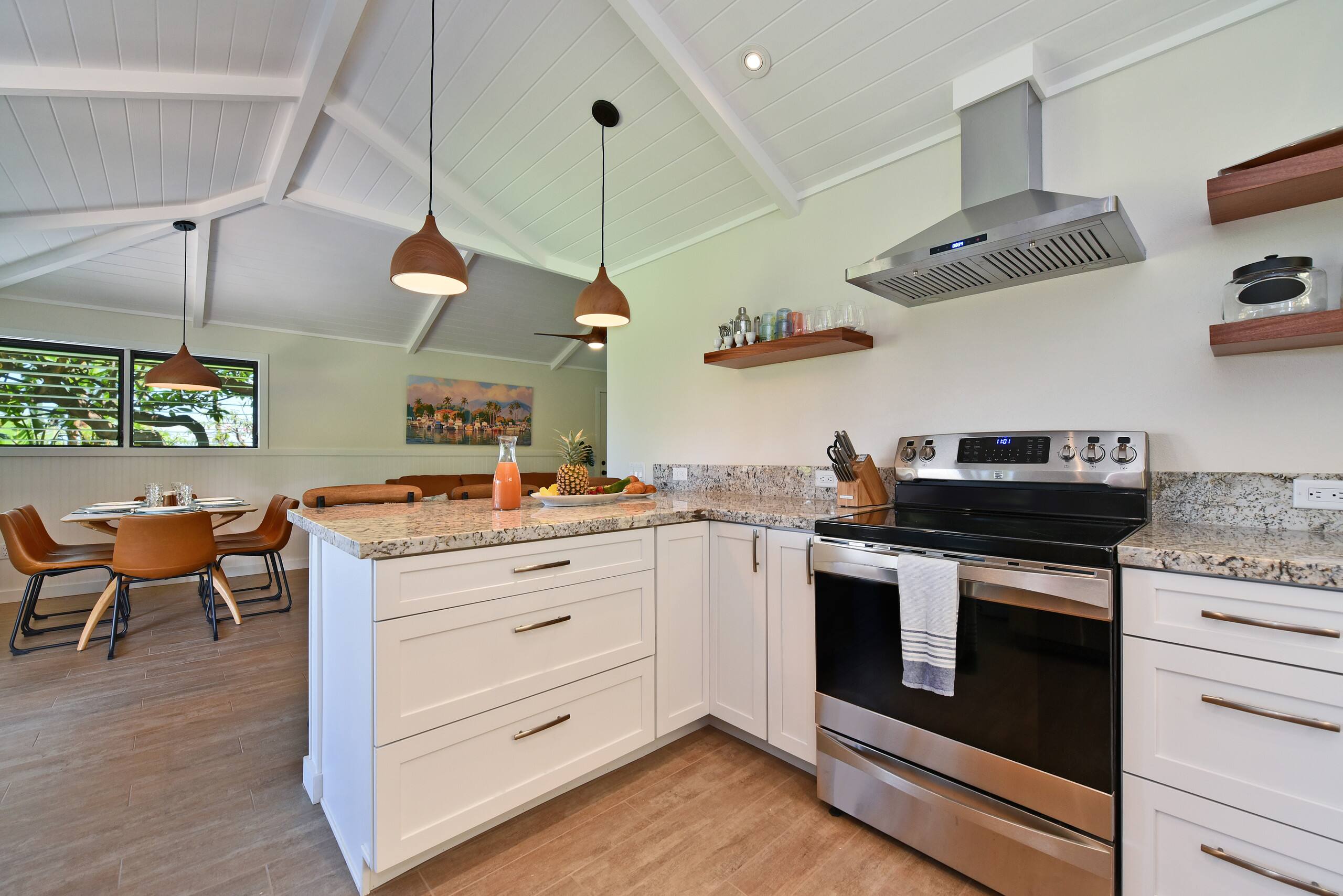 Home in Lahaina · ★4.95 · 2 bedrooms · 4 beds · 2 baths - Image 3