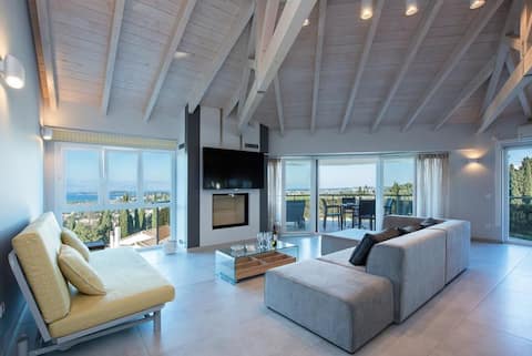 Fedra Loft with stunning view