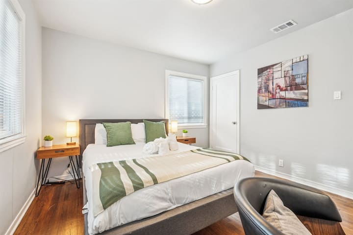 Luxostays L! ! Lovely 2br #Sfo #Train #Laundry - San Mateo, CA
