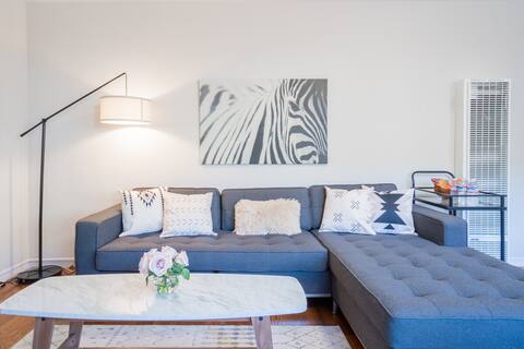 LuxoStays l! ! Lovely 2BR #SFO #Train #Laundry