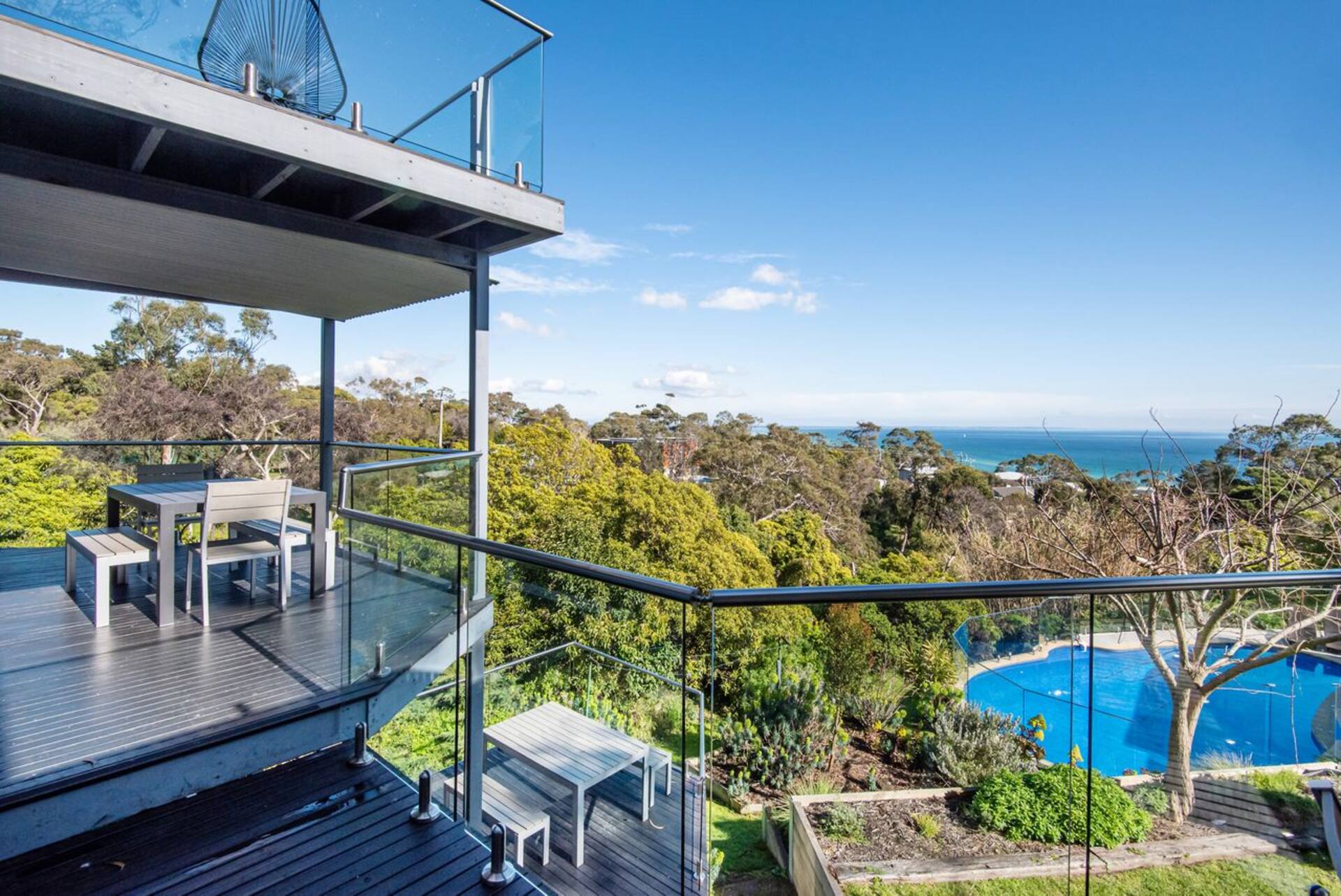 Bay Views From Drury Lane with Solar Heated Pool and Gas Heated Spa — photo 3