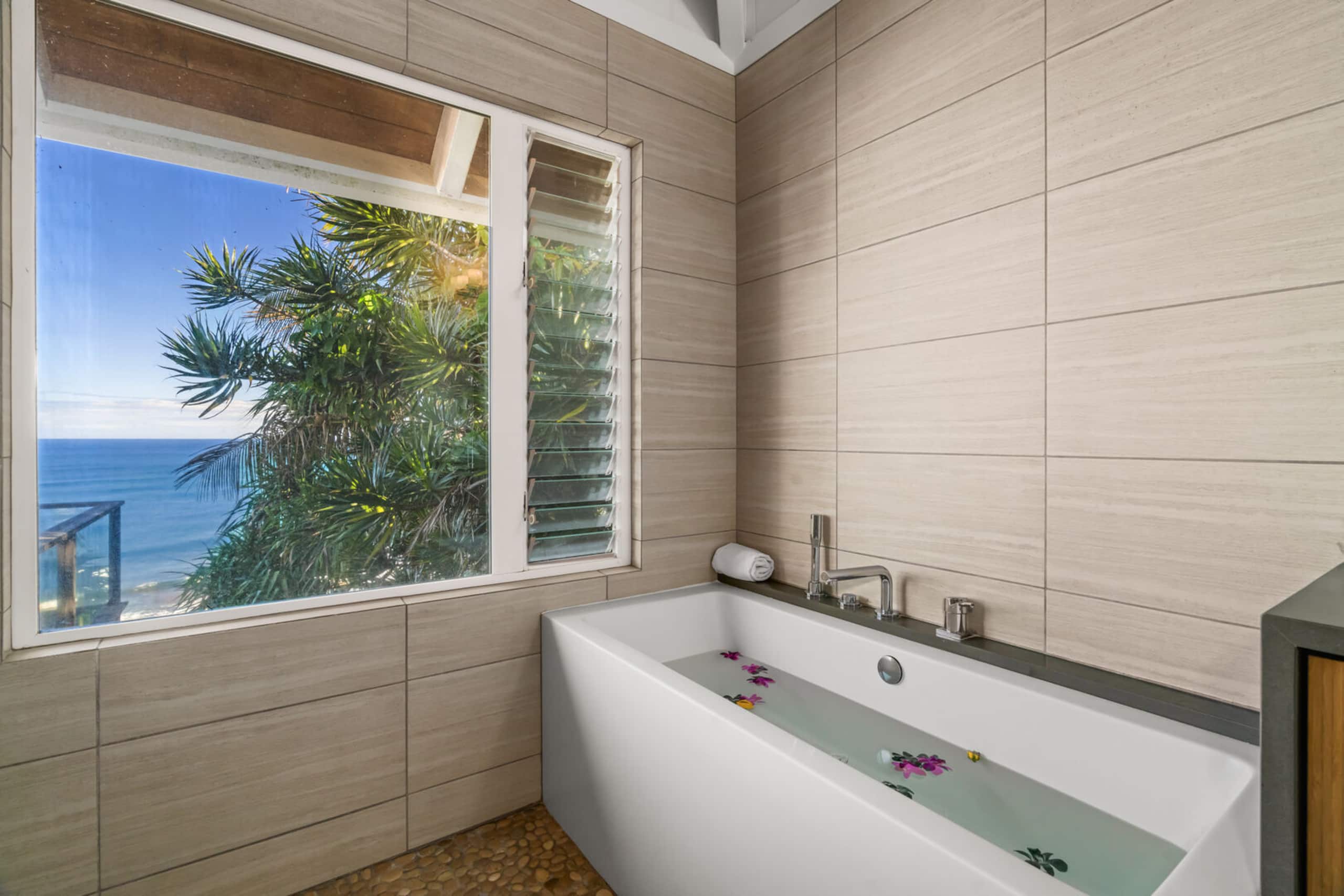 Villa in Princeville · ★4.95 · 4 bedrooms · 6 beds · 4.5 baths - Image 17