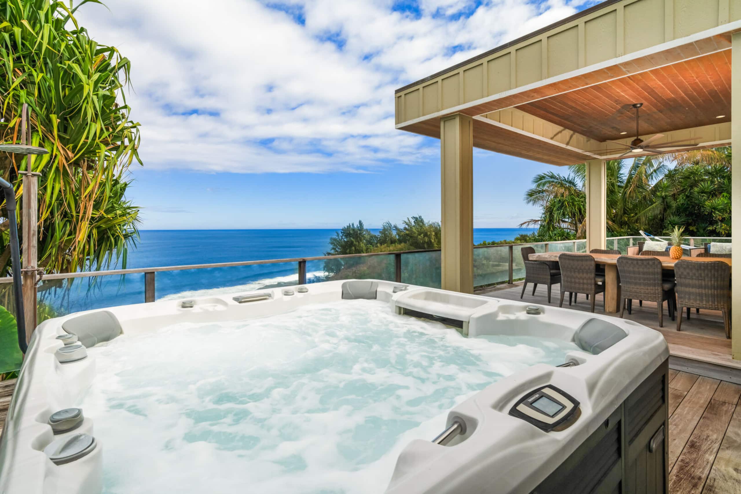 Villa in Princeville · ★4.95 · 4 bedrooms · 6 beds · 4.5 baths - Image 1