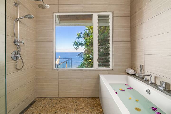 North Shore Kauai Villa with Magnificent View 3559 gallery image 5