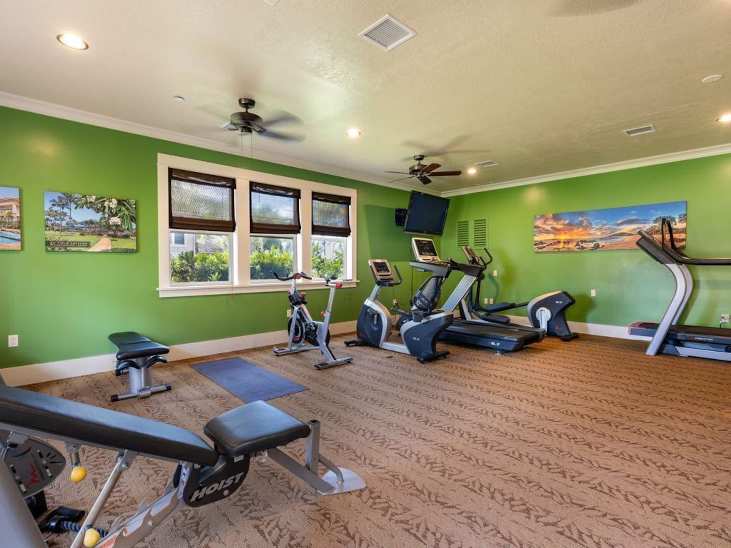 3 King Beds/3 Baths, AC, 5 Min Walk to Poipu Beach - Photo 32