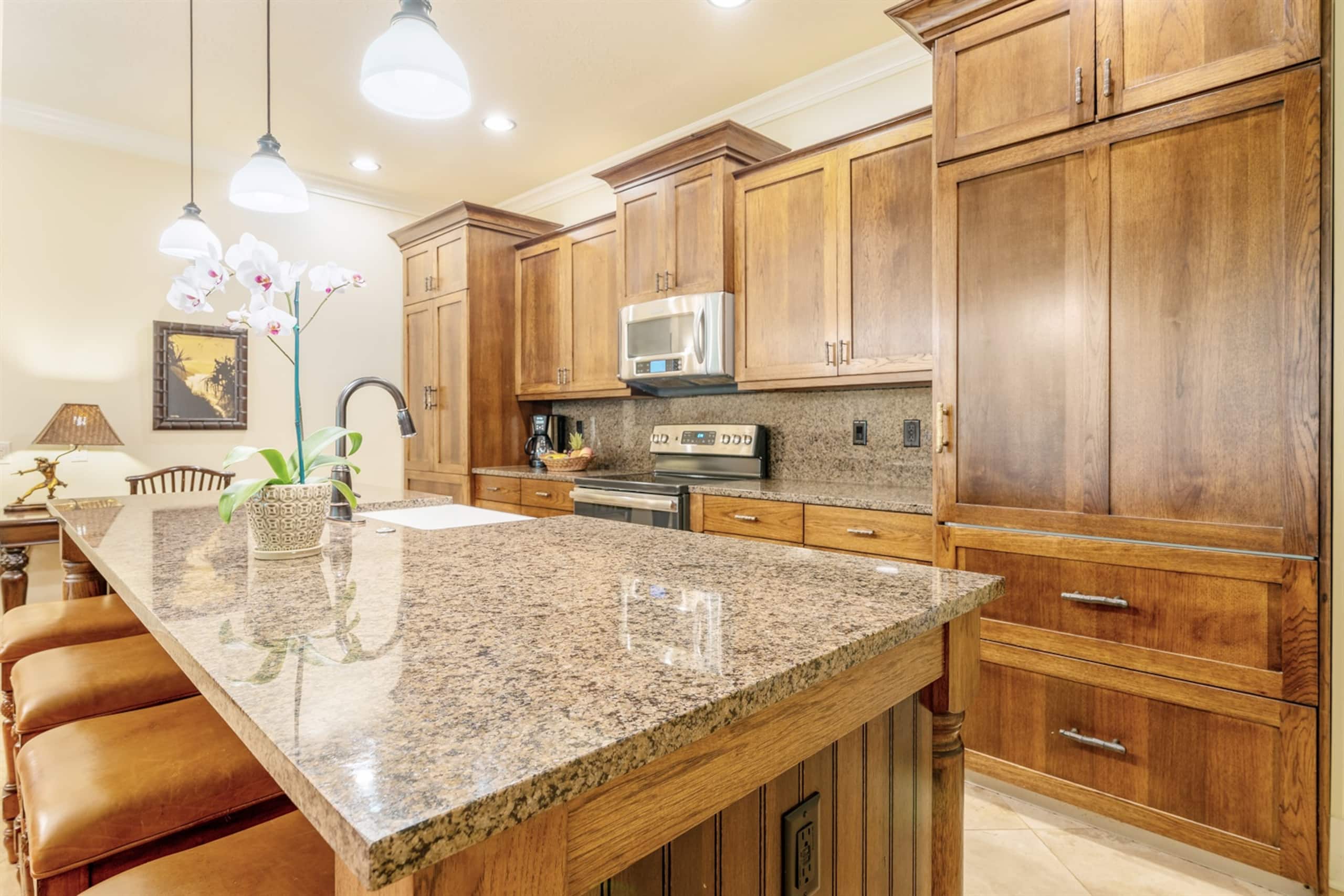 3 King Beds/3 Baths, AC, 5 Min Walk to Poipu Beach - Photo 11
