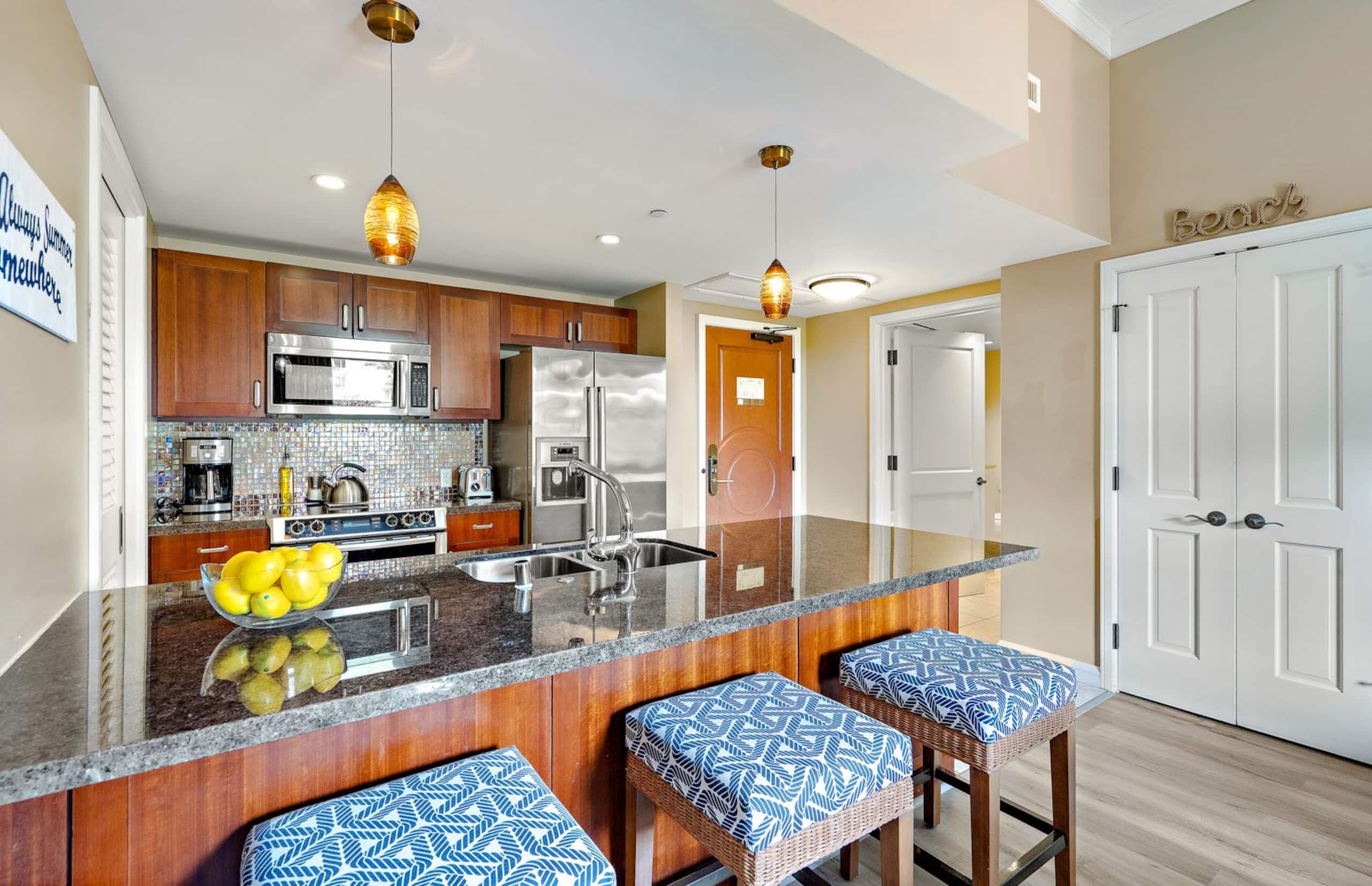 Condo in Lahaina · ★4.69 · 1 bedroom · 2 beds · 1 bath - Image 7