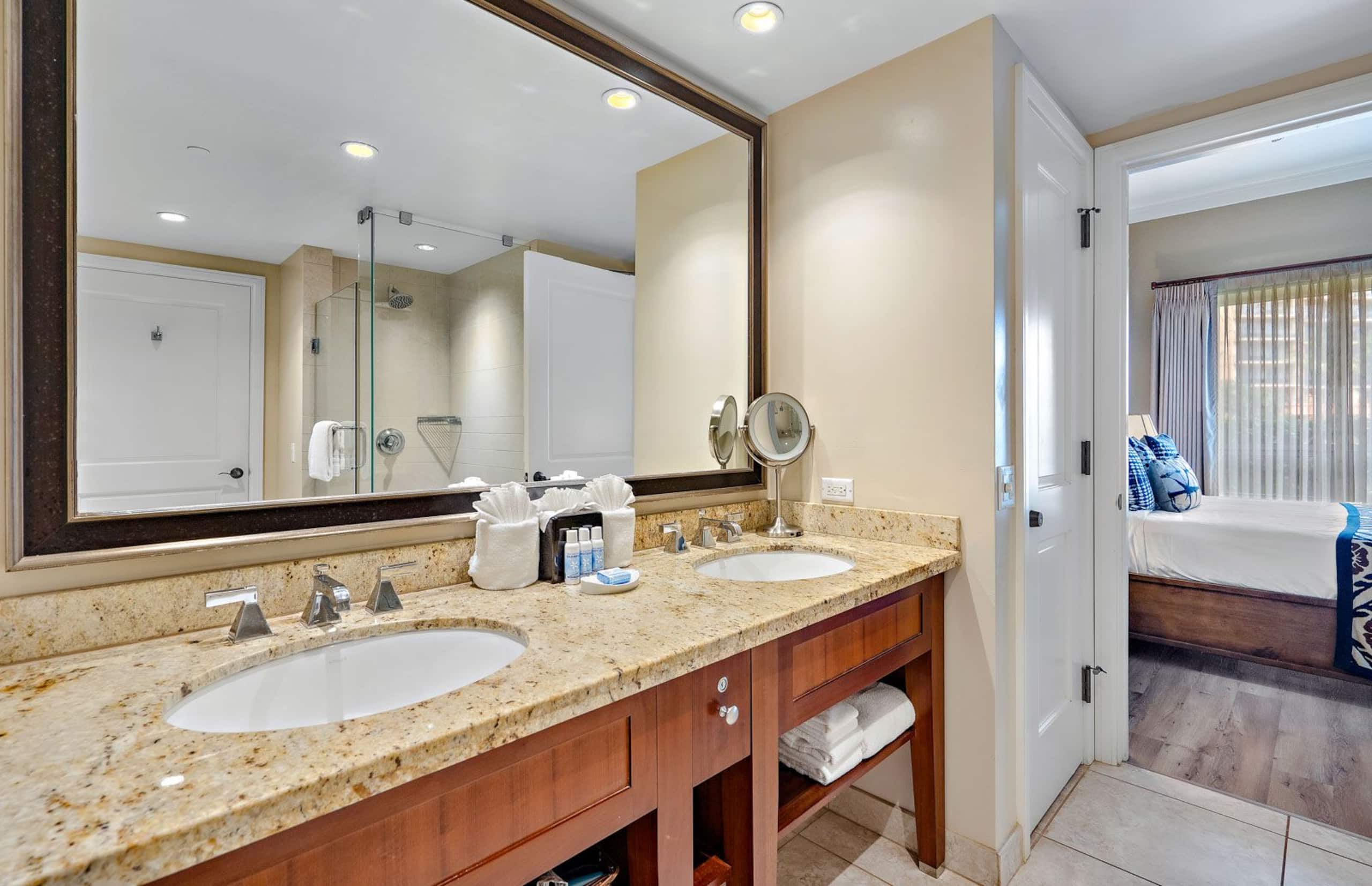 Condo in Lahaina · ★4.69 · 1 bedroom · 2 beds · 1 bath - Image 17