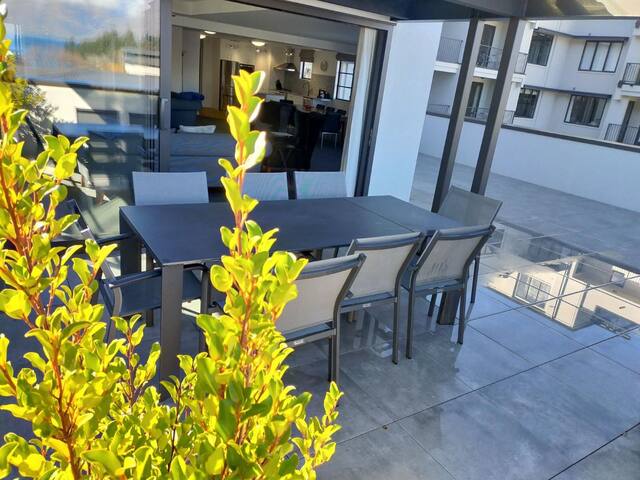The Glebe Apartments managed Airbnb listing 2