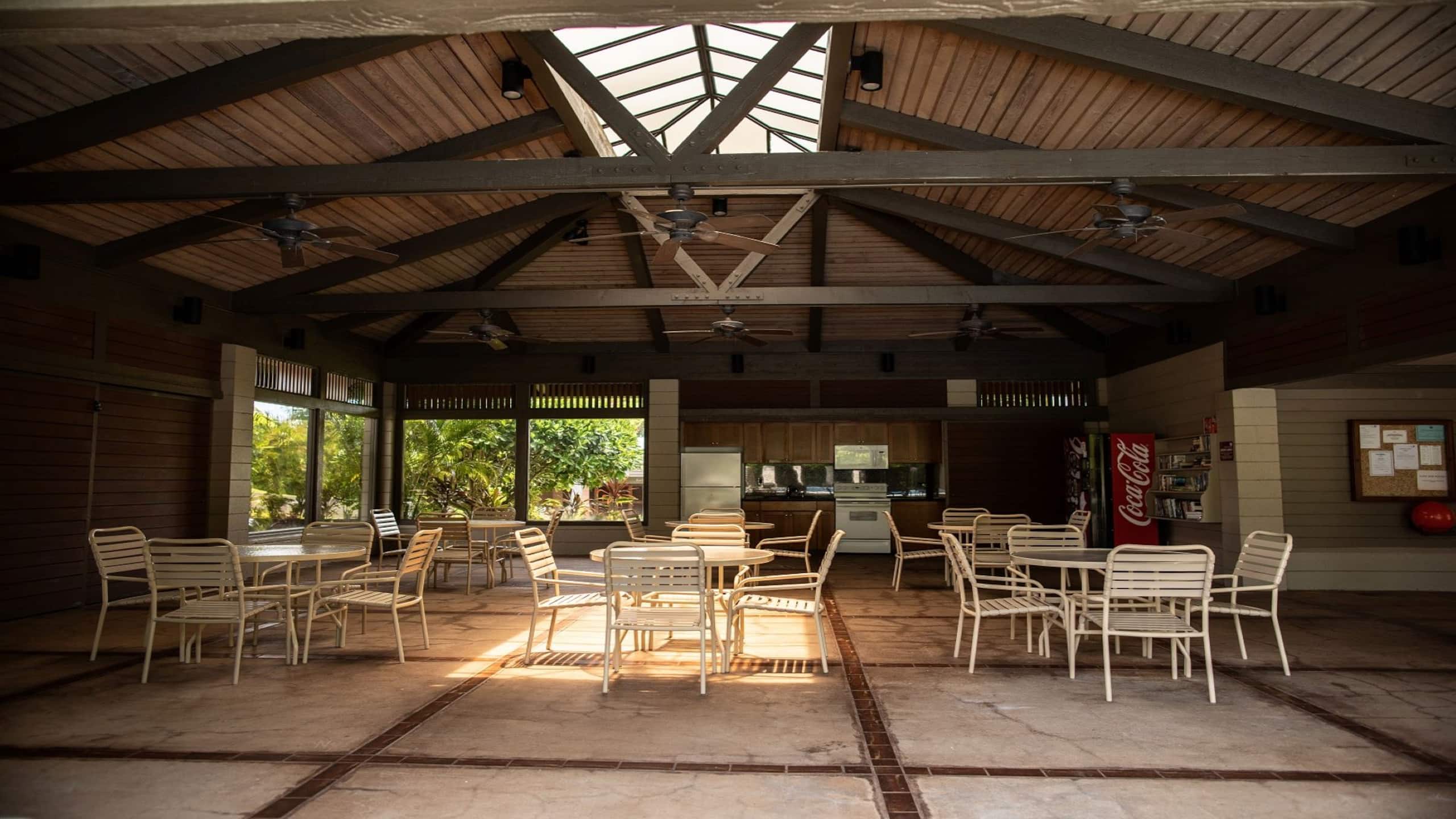 Condo in Lahaina · ★4.9 · 1 bedroom · 2 beds · 2 baths - Image 47