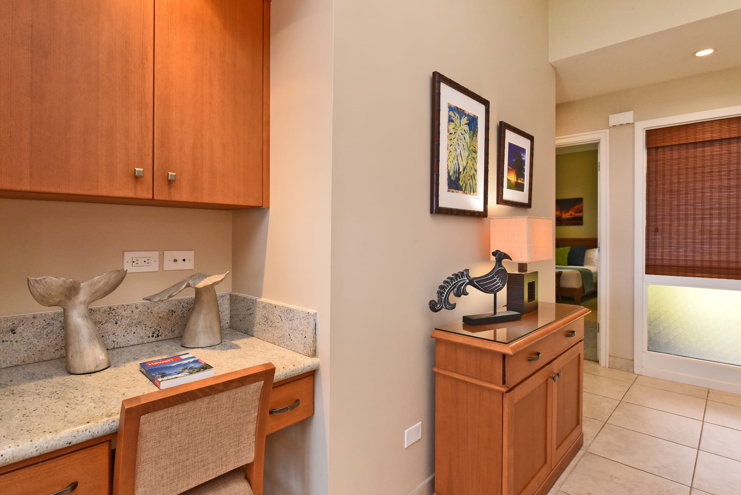 Condo in Lahaina · ★4.9 · 1 bedroom · 2 beds · 2 baths - Image 43