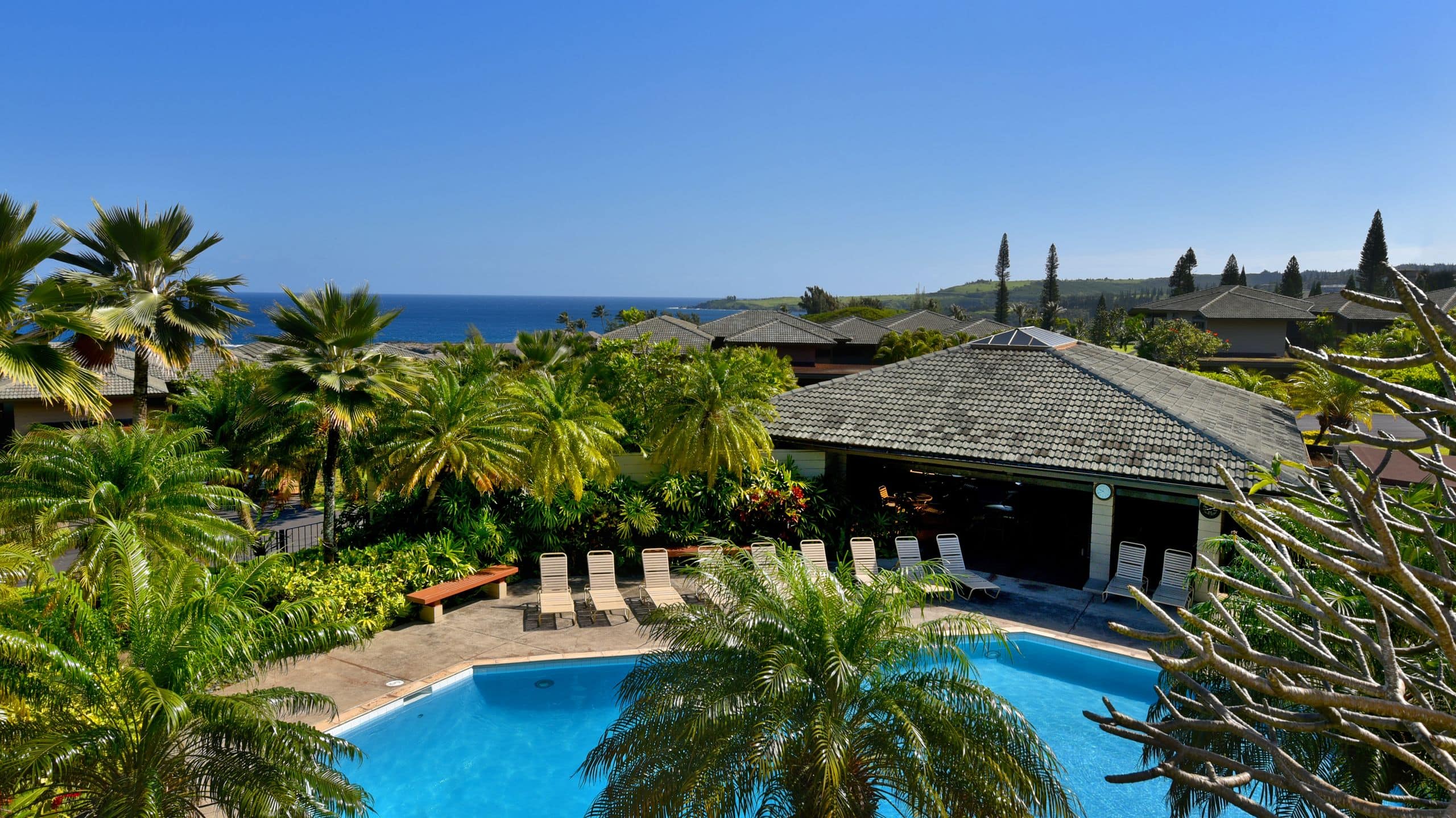 Condo in Lahaina · ★4.9 · 1 bedroom · 2 beds · 2 baths - Image 40