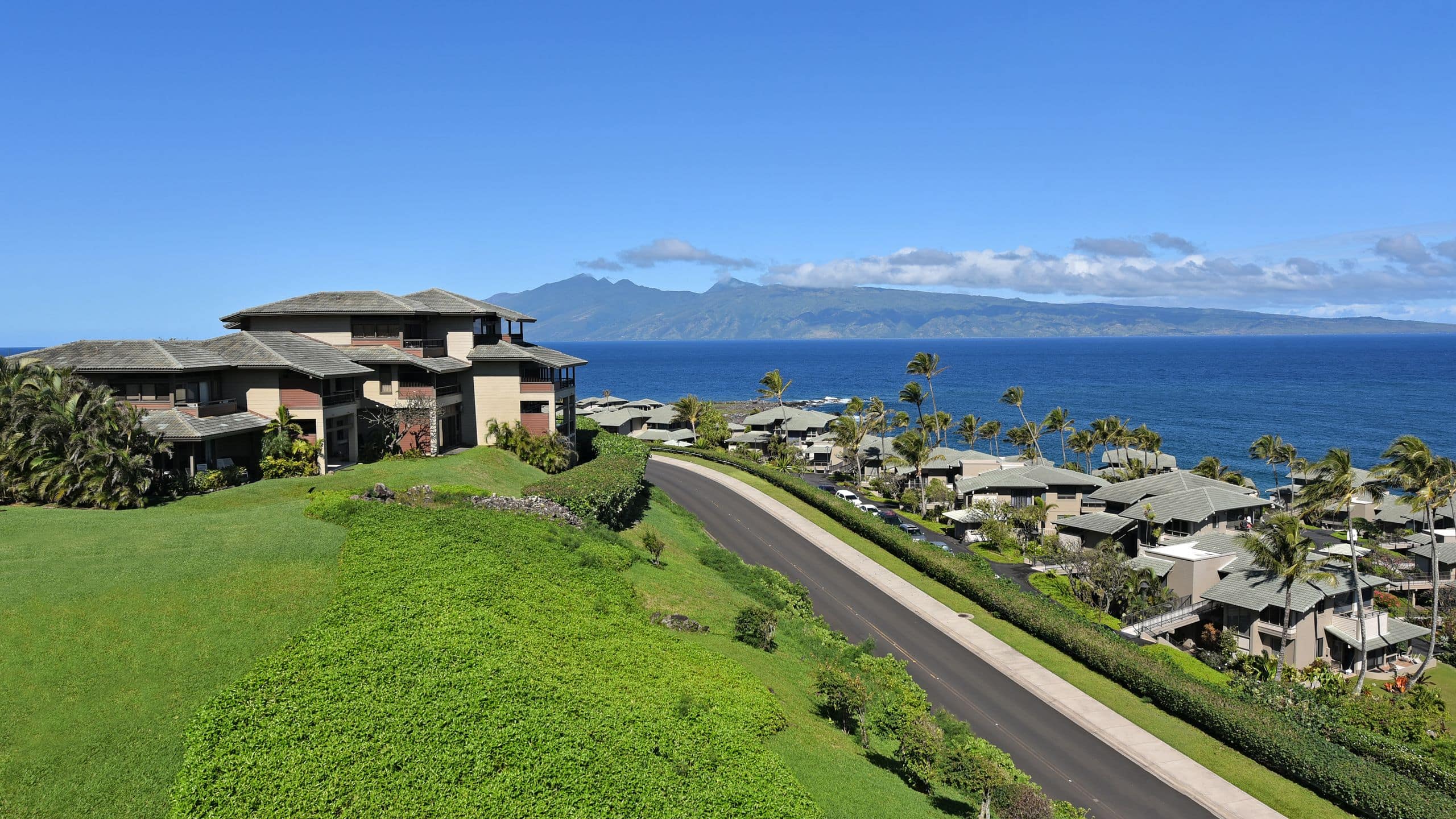 Condo in Lahaina · ★4.9 · 1 bedroom · 2 beds · 2 baths - Image 38