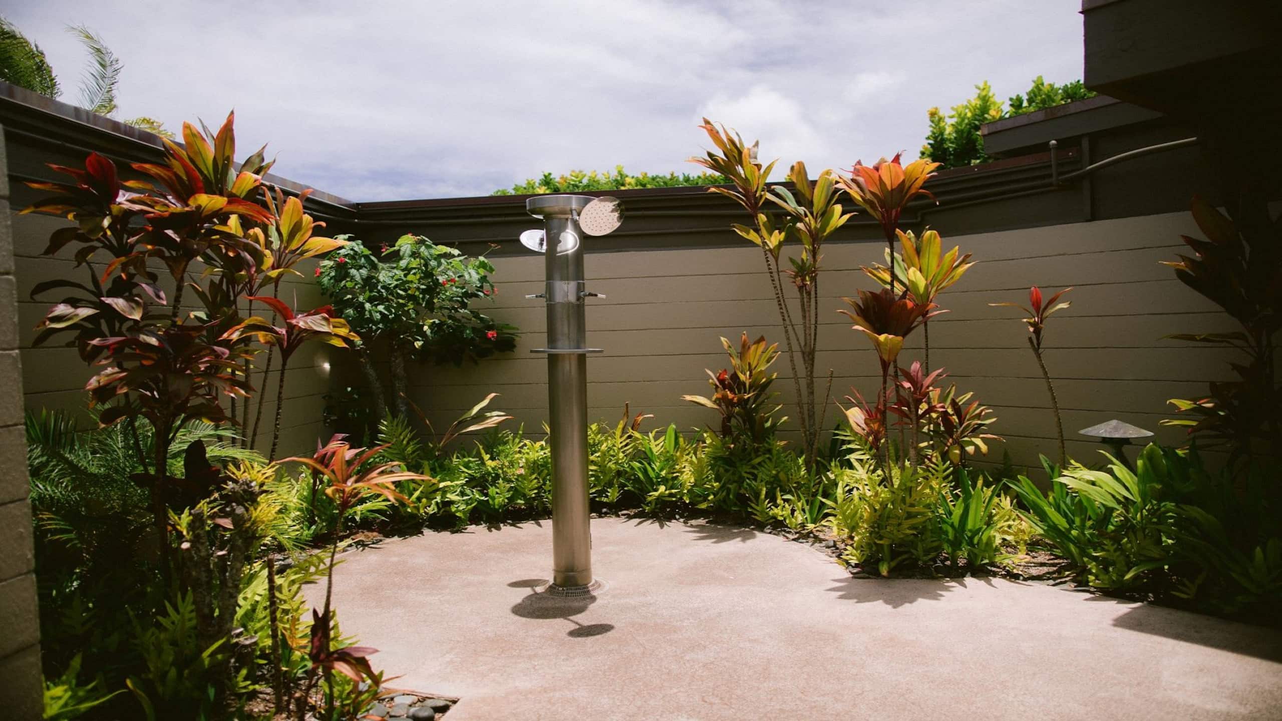 Condo in Lahaina · ★4.9 · 1 bedroom · 2 beds · 2 baths - Image 48