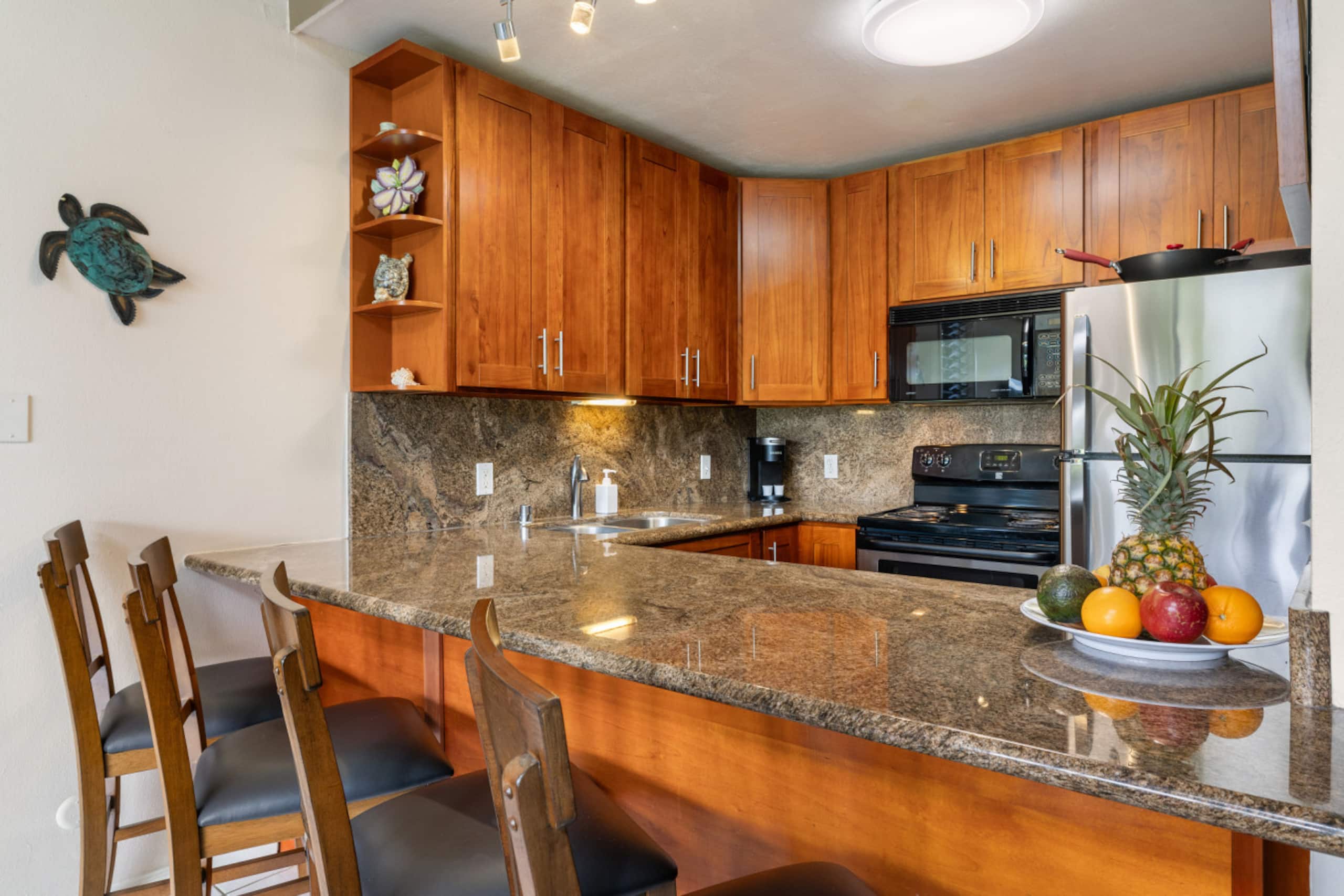 Home in Kahuku · ★4.8 · 2 bedrooms · 4 beds · 2 private baths - Image 3