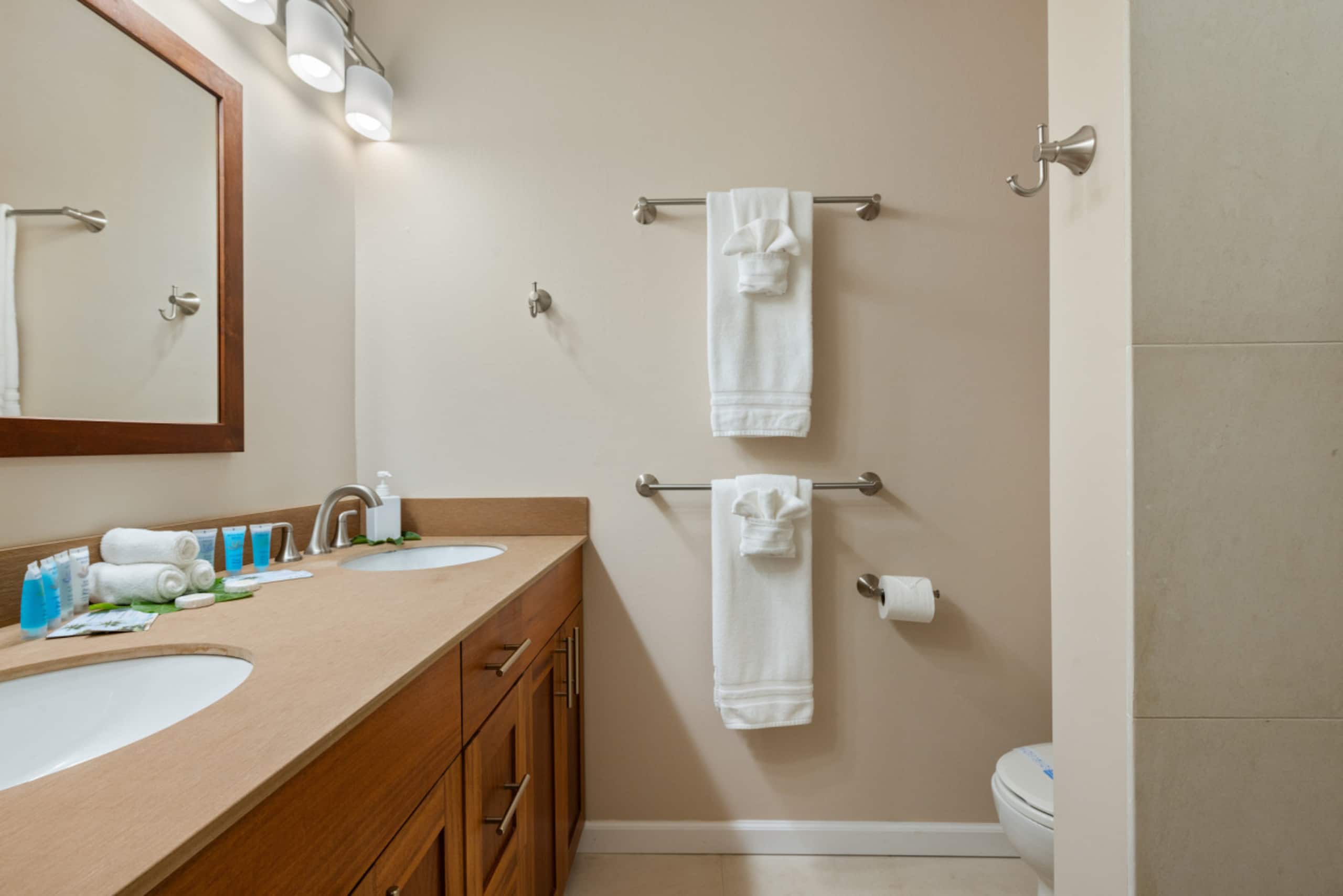 Home in Kahuku · ★4.8 · 2 bedrooms · 4 beds · 2 private baths - Image 25