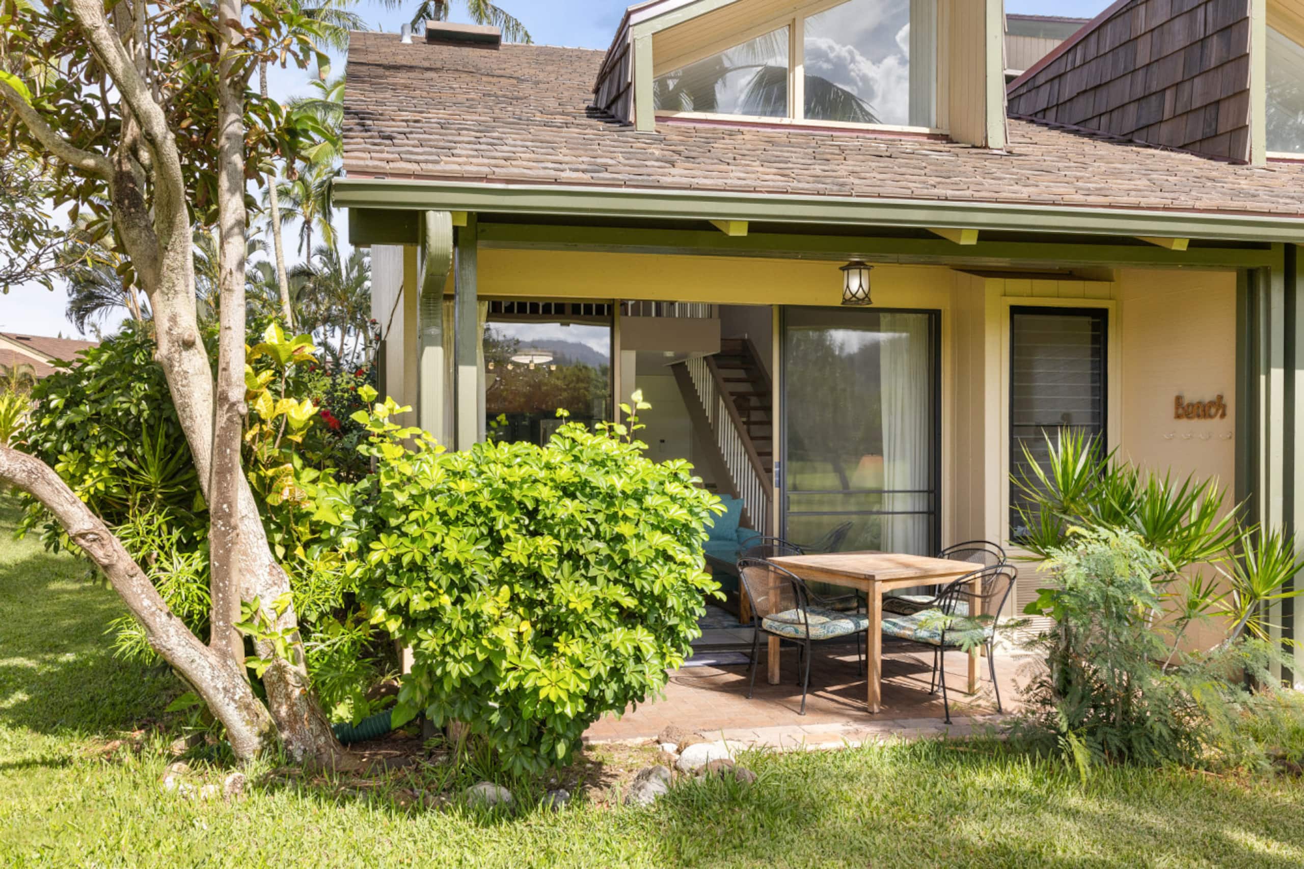 Home in Kahuku · ★4.8 · 2 bedrooms · 4 beds · 2 private baths - Image 56
