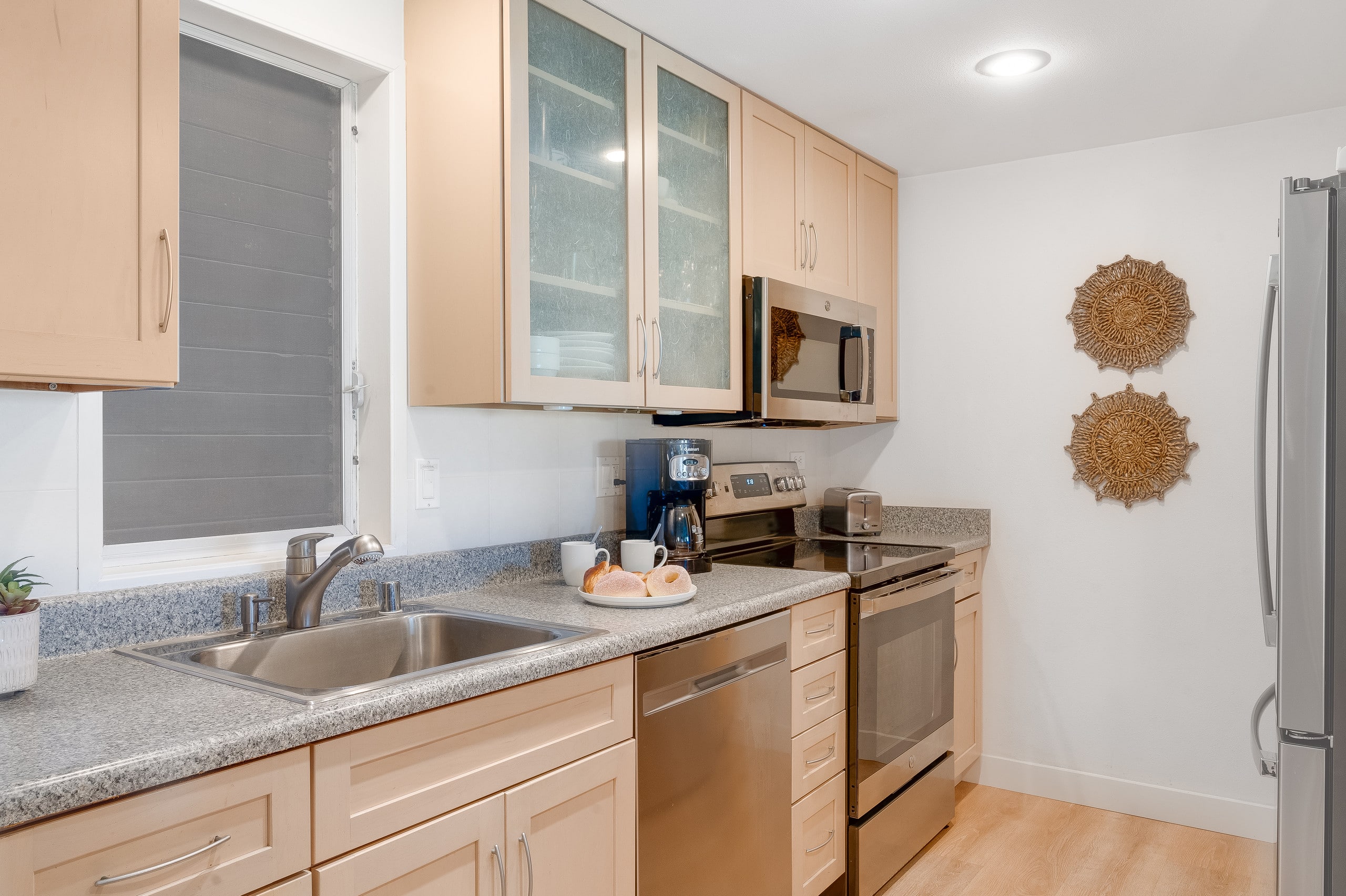 Condo in Lahaina · ★4.81 · 1 bedroom · 2 beds · 1 bath - Image 10