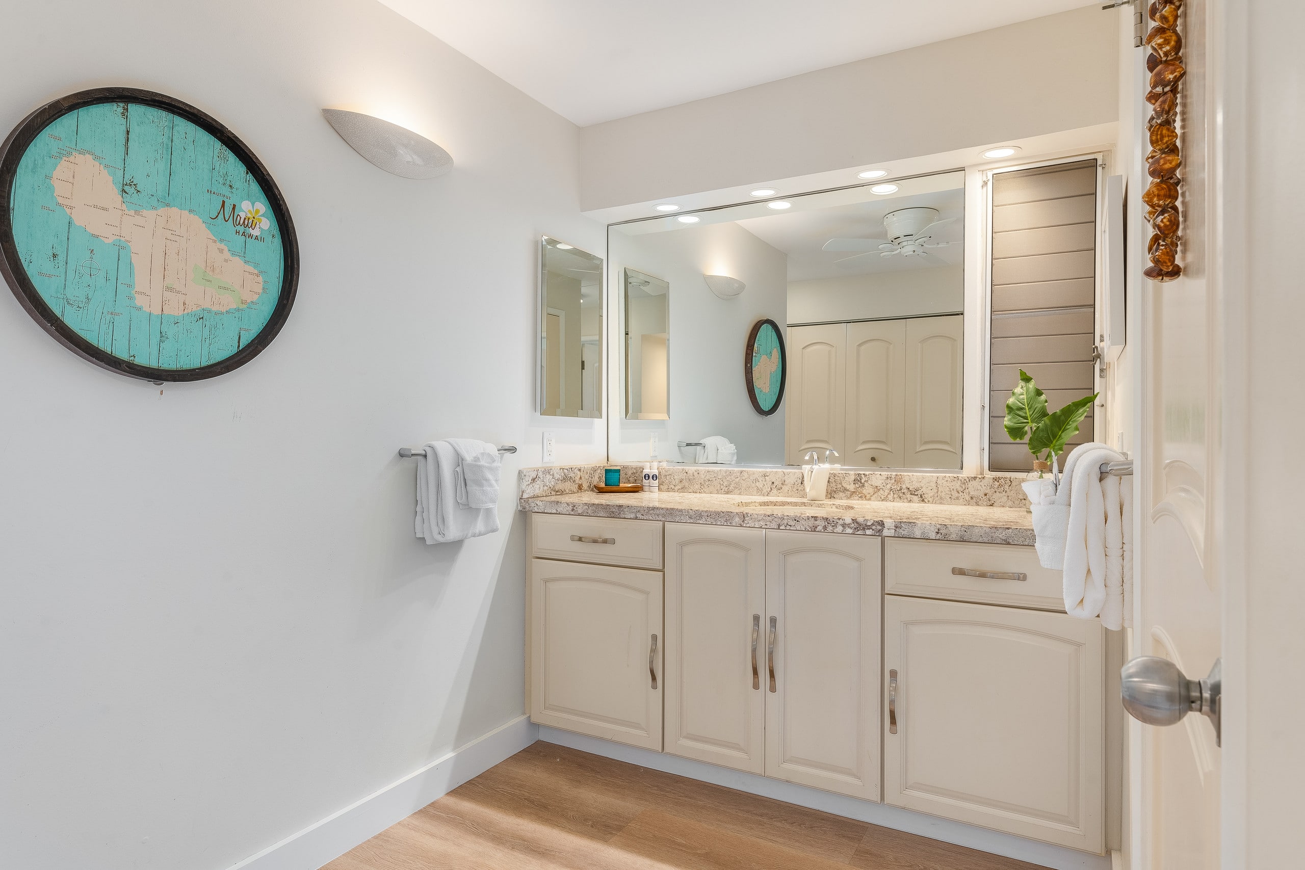 Condo in Lahaina · ★4.81 · 1 bedroom · 2 beds · 1 bath - Image 18