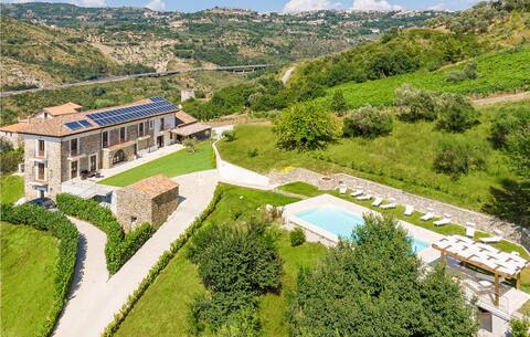 Beautiful home in Torchiara