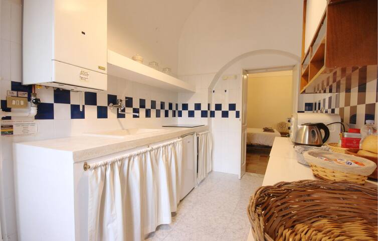 Cozy apartment in Gravina in Puglia -BA- gallery image 4