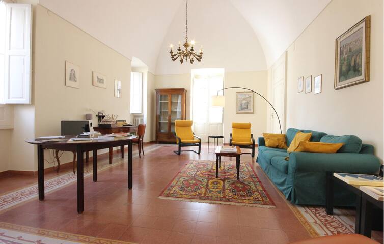 Cozy apartment in Gravina in Puglia -BA- gallery image 2