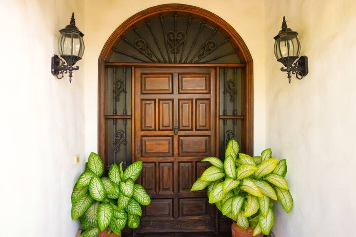 Macaronesian Rent managed Airbnb listing 1