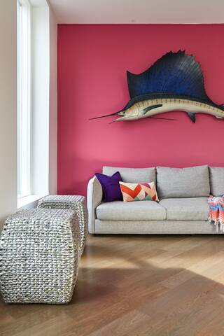 ALOHA 2.0 Tropical Oasis in Wicker Park gallery image 3