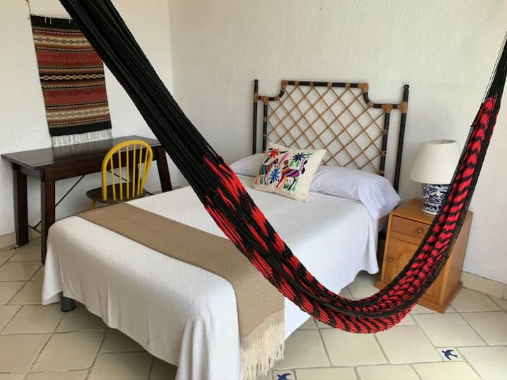 9a8ec5af 4b84 45ab be49 d6cca6591300