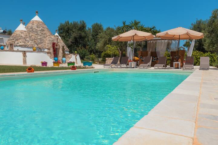 Fantastic Trulli Olea with Pool & Garden